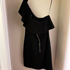 Elegant Black One-Shoulder Dress